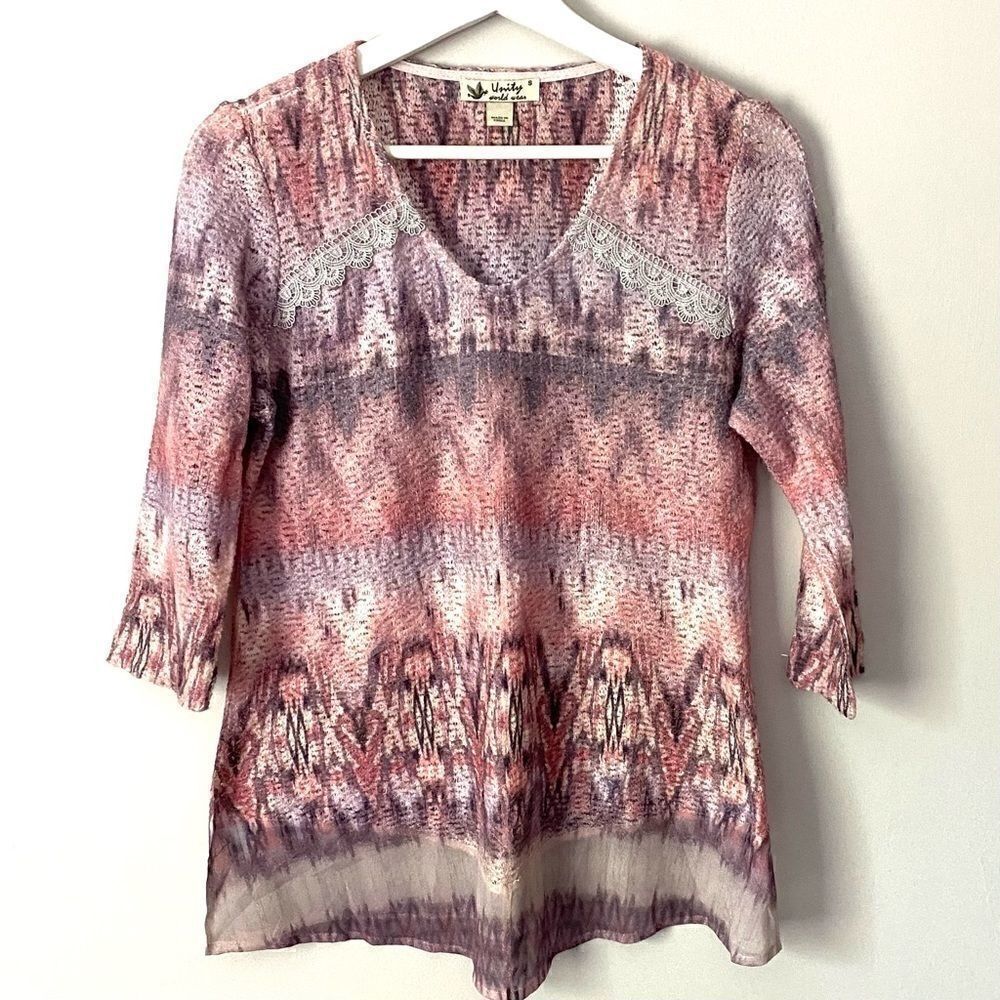 Unity World Wear small lace vneck